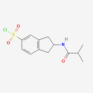 molecular formula C13H16ClNO3S B13282259 2-(2-Methylpropanamido)-2,3-dihydro-1H-indene-5-sulfonyl chloride CAS No. 1803565-63-0