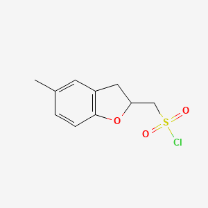 molecular formula C10H11ClO3S B13283021 (5-Methyl-2,3-dihydro-1-benzofuran-2-yl)methanesulfonyl chloride 