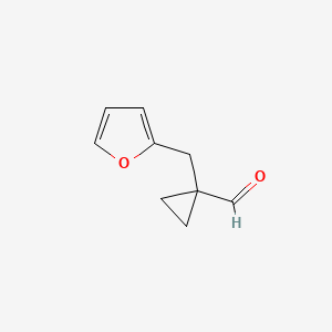 molecular formula C9H10O2 B13286712 1-(Furan-2-ylmethyl)cyclopropane-1-carbaldehyde 