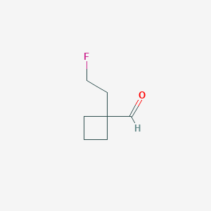 molecular formula C7H11FO B13295729 1-(2-Fluoroethyl)cyclobutane-1-carbaldehyde 