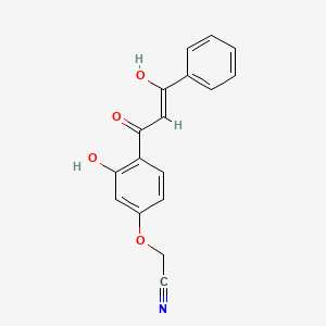 molecular formula C17H13NO4 B13362594 {3-hydroxy-4-[(2Z)-3-hydroxy-3-phenyl-2-propenoyl]phenoxy}acetonitrile 