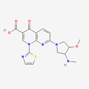 molecular formula C18H19N5O4S B13397588 7-[3-methoxy-4-(methylamino)pyrrolidin-1-yl]-4-oxo-1-(1,3-thiazol-2-yl)-1,8-naphthyridine-3-carboxylic acid 