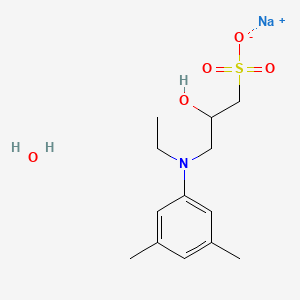 molecular formula C13H22NNaO5S B13400717 Sodium 3-((3,5-dimethylphenyl)(ethyl)amino)-2-hydroxypropane-1-sulfonate hydrate 