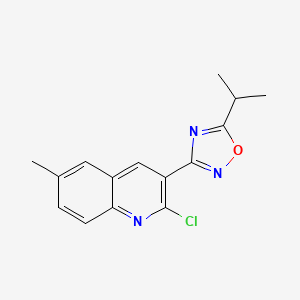 molecular formula C15H14ClN3O B1344956 2-Chloro-3-(5-isopropyl-1,2,4-oxadiazol-3-yl)-6-methylquinoline CAS No. 1142201-76-0