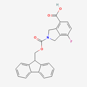 molecular formula C24H18FNO4 B13455765 2-{[(9H-fluoren-9-yl)methoxy]carbonyl}-7-fluoro-2,3-dihydro-1H-isoindole-4-carboxylic acid 