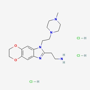 molecular formula C18H30Cl3N5O2 B13458294 2-{6-[2-(4-Methylpiperazin-1-yl)ethyl]-10,13-dioxa-4,6-diazatricyclo[7.4.0.0,3,7]trideca-1(9),2,4,7-tetraen-5-yl}ethan-1-amine trihydrochloride 
