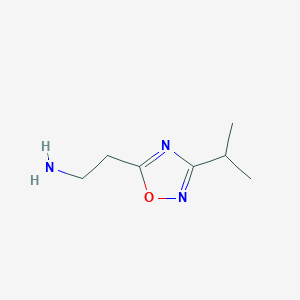 molecular formula C7H13N3O B1345840 2-(3-Isopropyl-1,2,4-oxadiazol-5-YL)ethanamine CAS No. 915923-58-9
