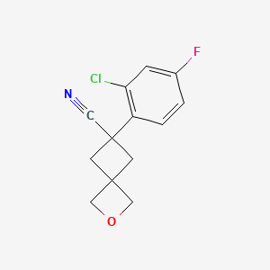 molecular formula C13H11ClFNO B13459920 6-(2-Chloro-4-fluorophenyl)-2-oxaspiro[3.3]heptane-6-carbonitrile 