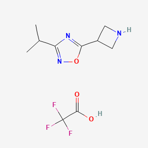 molecular formula C10H14F3N3O3 B13462766 5-(Azetidin-3-yl)-3-(propan-2-yl)-1,2,4-oxadiazole,trifluoroaceticacid CAS No. 2913279-41-9
