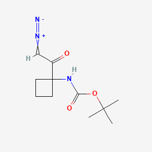 molecular formula C11H17N3O3 B13466028 tert-butyl N-[1-(2-diazoacetyl)cyclobutyl]carbamate 