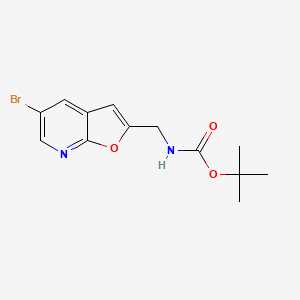 molecular formula C13H15BrN2O3 B13502895 tert-butyl N-({5-bromofuro[2,3-b]pyridin-2-yl}methyl)carbamate 