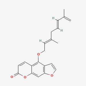 molecular formula C21H20O4 B1353175 4-[(2E,5E)-3,7-二甲基辛-2,5,7-三烯氧基]呋喃并[3,2-g]色烯-7-酮 CAS No. 88206-51-3