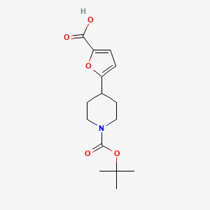 molecular formula C15H21NO5 B13563655 5-{1-[(Tert-butoxy)carbonyl]piperidin-4-yl}furan-2-carboxylic acid 