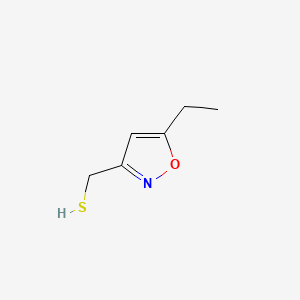 molecular formula C6H9NOS B13571433 (5-Ethyl-1,2-oxazol-3-yl)methanethiol 