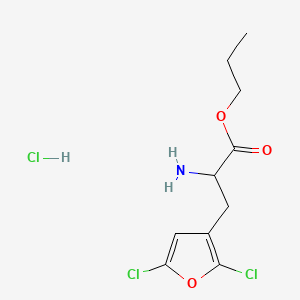 molecular formula C10H14Cl3NO3 B13575692 Propyl2-amino-3-(2,5-dichlorofuran-3-yl)propanoatehydrochloride 