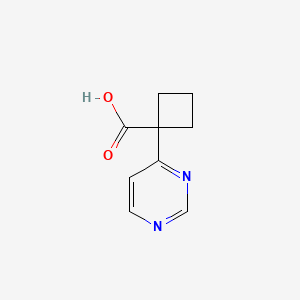 molecular formula C9H10N2O2 B13604596 1-(Pyrimidin-4-yl)cyclobutane-1-carboxylic acid 