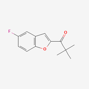 molecular formula C13H13FO2 B13633345 1-(5-Fluorobenzofuran-2-yl)-2,2-dimethylpropan-1-one 