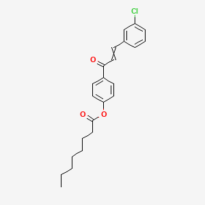 4-[3-(3-Chlorophenyl)acryloyl]phenyl octanoate