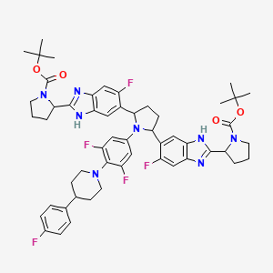 molecular formula C53H59F5N8O4 B13650145 di-tert-butyl 2,2'-((1-(3,5-difluoro-4-(4-(4-fluorophenyl)piperidin-1-yl)phenyl)pyrrolidine-2,5-diyl)bis(5-fluoro-1H-benzo[d]imidazole-6,2-diyl))bis(pyrrolidine-1-carboxylate) 