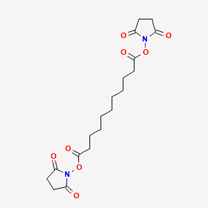 molecular formula C19H26N2O8 B13673248 bis(2,5-Dioxopyrrolidin-1-yl) undecanedioate 