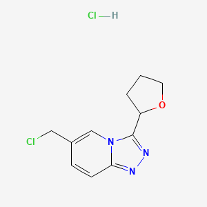 molecular formula C11H13Cl2N3O B1372215 6-(Chloromethyl)-3-tetrahydrofuran-2-yl[1,2,4]-triazolo[4,3-a]pyridine hydrochloride CAS No. 1185300-47-3