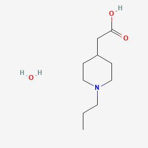(1-Propyl-4-piperidinyl)acetic acid hydrate
