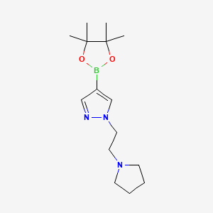 molecular formula C15H26BN3O2 B1373872 1-(2-(pyrrolidin-1-yl)ethyl)-4-(4,4,5,5-tetramethyl-1,3,2-dioxaborolan-2-yl)-1H-pyrazole CAS No. 1000802-52-7