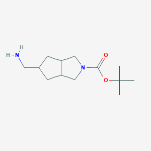 molecular formula C13H24N2O2 B1375608 Tert-butyl 5-(aminomethyl)hexahydrocyclopenta[C]pyrrole-2(1H)-carboxylate CAS No. 1256958-47-0