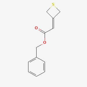 molecular formula C12H12O2S B1375710 Benzyl 2-(thietan-3-ylidene)acetate CAS No. 1394319-40-4