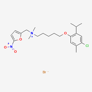 molecular formula C22H32BrClN2O4 B13761351 (5-(6-Chlorothymyloxy)pentyl)dimethyl(5-nitro-2-furfuryl)ammonium bromide CAS No. 60724-03-0