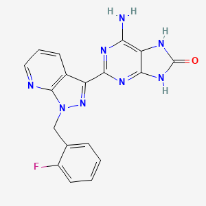 molecular formula C18H13FN8O B1376238 6-Amino-2-[1-[(2-fluorophenyl)methyl]-1H-pyrazolo[3,4-b]pyridin-3-yl]-7,9-dihydro-8H-purin-8-one CAS No. 1361569-10-9