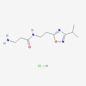 molecular formula C10H19ClN4O2 B1377809 3-amino-N-(2-(3-isopropyl-1,2,4-oxadiazol-5-yl)ethyl)propanamide hydrochloride CAS No. 1435983-61-1