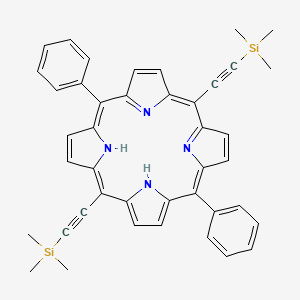 molecular formula C42H38N4Si2 B13782529 2-[10,20-Diphenyl-15-(2-trimethylsilylethynyl)-21,22-dihydroporphyrin-5-yl]ethynyl-trimethylsilane 