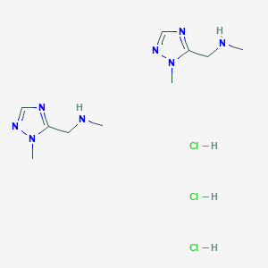 molecular formula C10H23Cl3N8 B1383756 N-Methyl-1-(1-methyl-1H-1,2,4-triazol-5-yl)methanamine sesquihydrochloride CAS No. 2097937-91-0