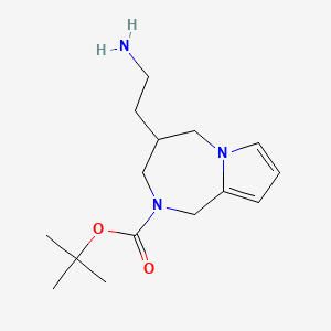 molecular formula C15H25N3O2 B1383795 Tert-Butyl 4-(2-Aminoethyl)-4,5-Dihydro-1H-Pyrrolo[1,2-A][1,4]Diazepine-2(3H)-Carboxylate CAS No. 1823794-60-0