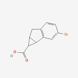 molecular formula C11H9BrO2 B1384092 3-溴-1H,1aH,6H,6aH-环丙[a]茚烯-1-羧酸 CAS No. 2060042-54-6