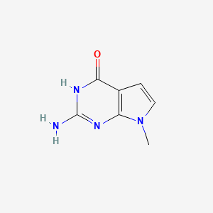 molecular formula C7H8N4O B1384165 2-氨基-7-甲基-3H-吡咯并[2,3-d]嘧啶-4(7H)-酮 CAS No. 90065-66-0
