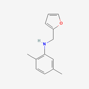 molecular formula C13H15NO B1385240 N-(furan-2-ylmethyl)-2,5-dimethylaniline CAS No. 1021058-39-8