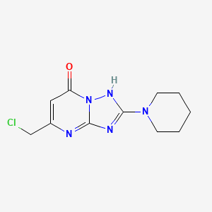 molecular formula C11H14ClN5O B1386566 5-(chloromethyl)-2-(piperidin-1-yl)[1,2,4]triazolo[1,5-a]pyrimidin-7(4H)-one CAS No. 1019111-22-8