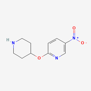 molecular formula C10H13N3O3 B1391077 5-nitro-2-(4-piperidinyloxy)Pyridine CAS No. 916345-54-5
