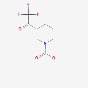 molecular formula C12H18F3NO3 B1391808 叔丁基 3-(2,2,2-三氟乙酰)哌啶-1-羧酸酯 CAS No. 884512-51-0
