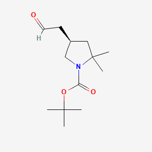 molecular formula C13H23NO3 B13923423 tert-Butyl (R)-2,2-dimethyl-4-(2-oxoethyl)pyrrolidine-1-carboxylate 