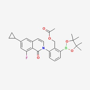 molecular formula C27H29BFNO5 B13932682 2-(6-Cyclopropyl-8-fluoro-1-oxoisoquinolin-2(1H)-yl)-6-(4,4,5,5-tetramethyl-1,3,2-dioxaborolan-2-yl)benzyl acetate 