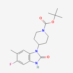 molecular formula C18H24FN3O3 B1394405 tert-butyl 4-(5-fluoro-6-methyl-2-oxo-2,3-dihydro-1H-1,3-benzodiazol-1-yl)piperidine-1-carboxylate CAS No. 932374-51-1