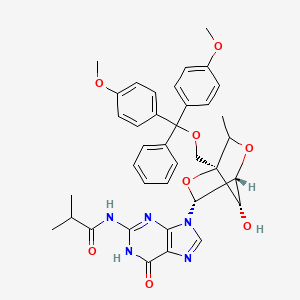 molecular formula C37H39N5O8 B13954276 N-(9-((1R,3R,4R,7S)-1-((Bis(4-methoxyphenyl)(phenyl)methoxy)methyl)-7-hydroxy-6-methyl-2,5-dioxabicyclo[2.2.1]heptan-3-YL)-6-oxo-6,9-dihydro-1H-purin-2-YL)isobutyramide 