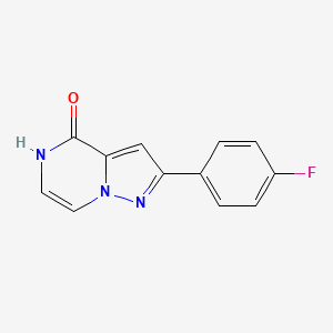 molecular formula C12H8FN3O B1396470 2-(4-氟苯基)吡唑并[1,5-a]哒嗪-4(5H)-酮 CAS No. 1338692-17-3