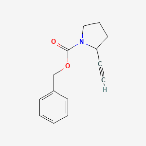 molecular formula C14H15NO2 B1397213 2-乙炔基吡咯烷-1-甲酸苄酯 CAS No. 1818355-07-5