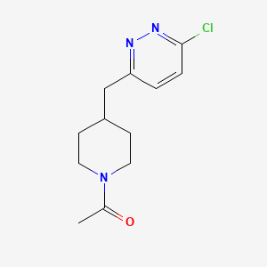 molecular formula C12H16ClN3O B1399168 1-(4-((6-Chloropyridazin-3-yl)methyl)piperidin-1-yl)ethanone CAS No. 1316222-53-3