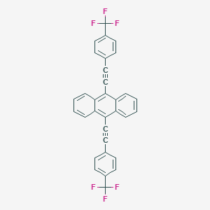 molecular formula C32H16F6 B140034 9,10-Bis((4-(trifluoromethyl)phenyl)ethynyl)anthracene CAS No. 156301-66-5