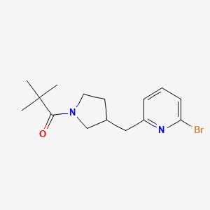 1-(3-((6-Bromopyridin-2-yl)methyl)pyrrolidin-1-yl)-2,2-dimethylpropan-1-one